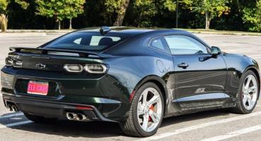 2020 Chevrolet Camaro SS - Classic and Powerful Muscle Car with V8 Engine, Brembo Brakes, and Wireless Charging