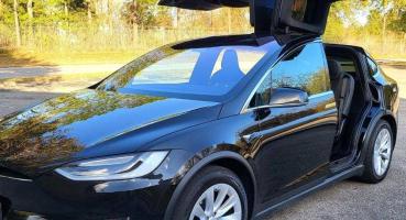 Tesla Model X 75D 2019 - The Innovative and Eco-Friendly SUV with 88 BHP and 5D