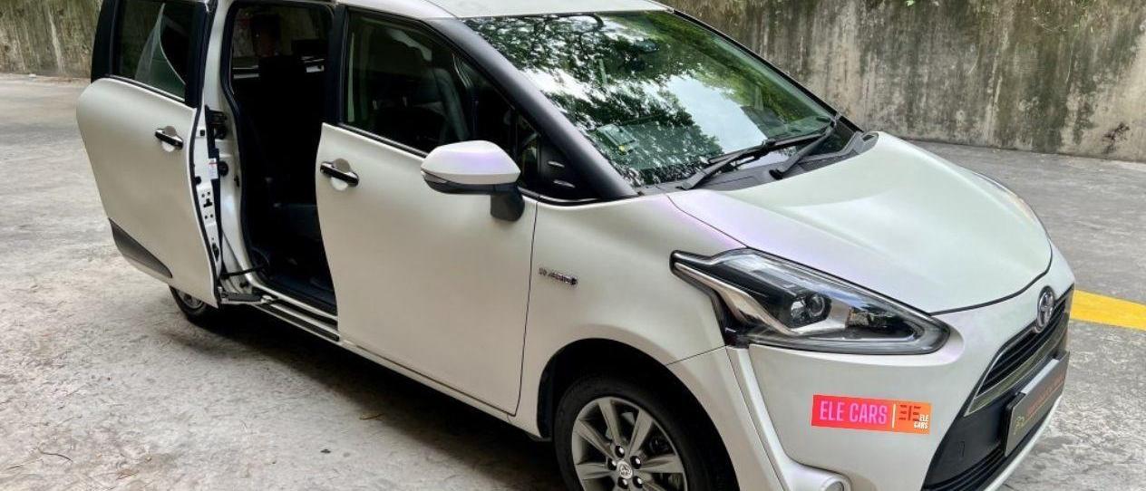 Toyota Sienta Hybrid G - Eco-Friendly and Versatile MPV with CVT and Idling Stop