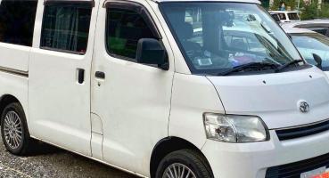 Toyota Townace DX: A Reliable and Spacious Van for Your Business